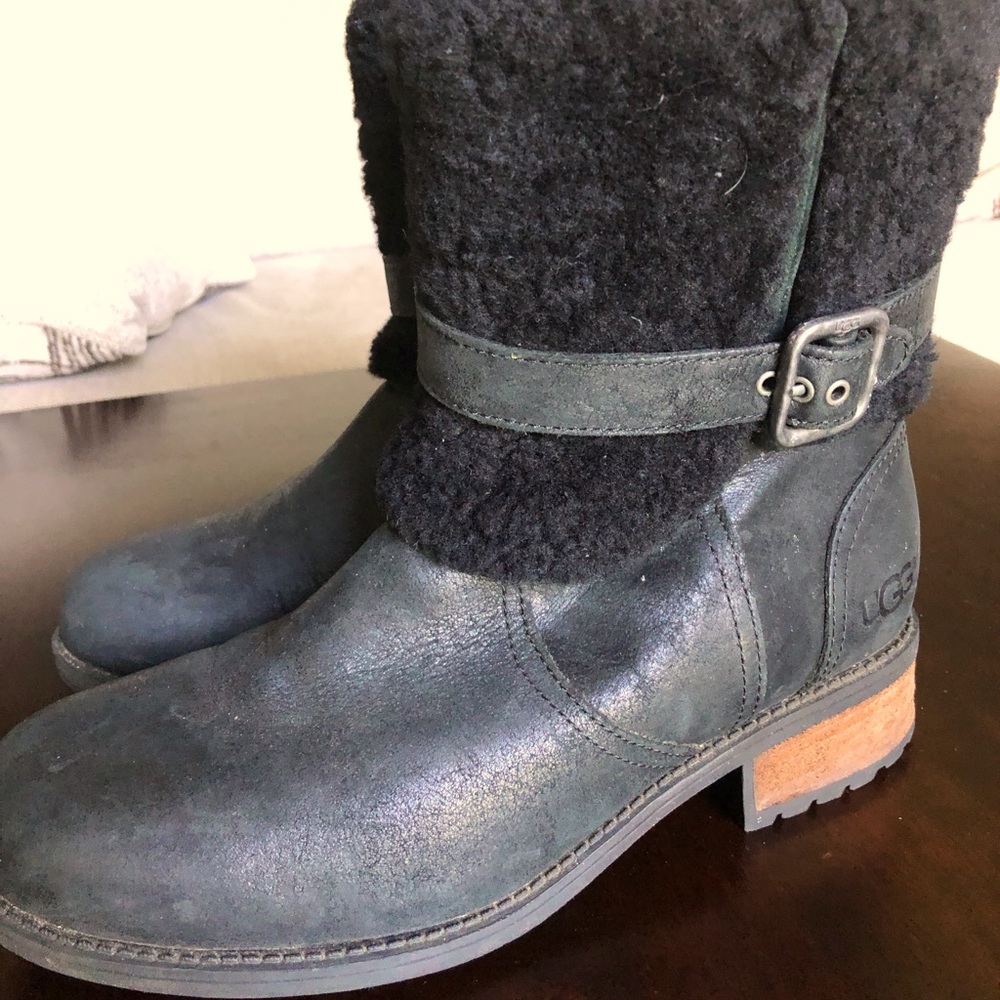 UGG Water Resistant Blayre II Women’s boots